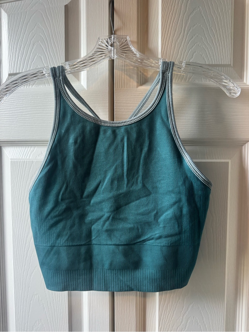 Athlete strappy bra top